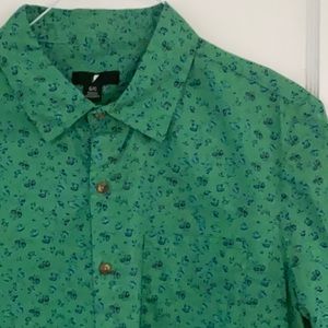 Charming finely tailored button-down floral cotton shirt Small